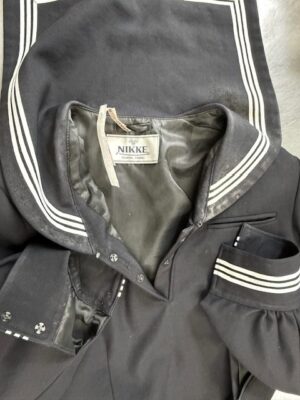 セーラー服クリーニング前